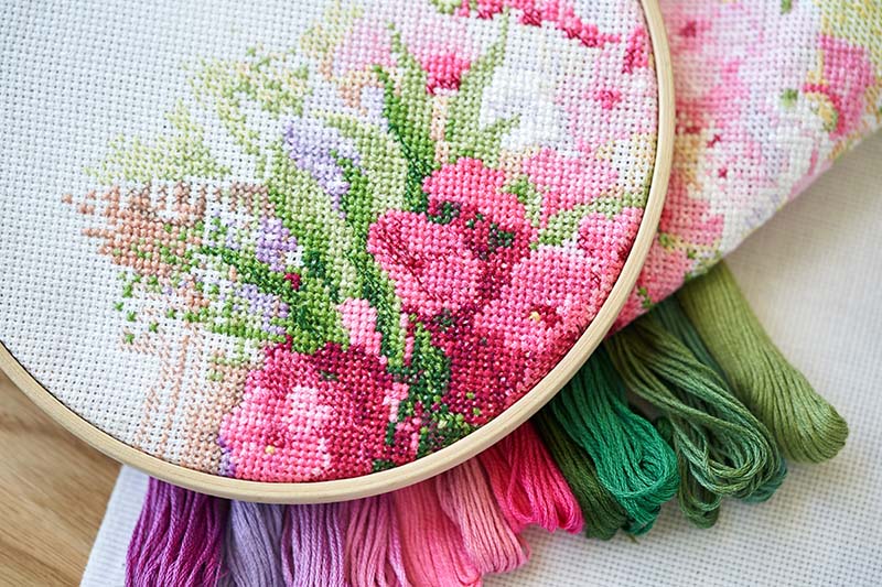 Fort Bend County Libraries Present Programs for Adult Crafters in April