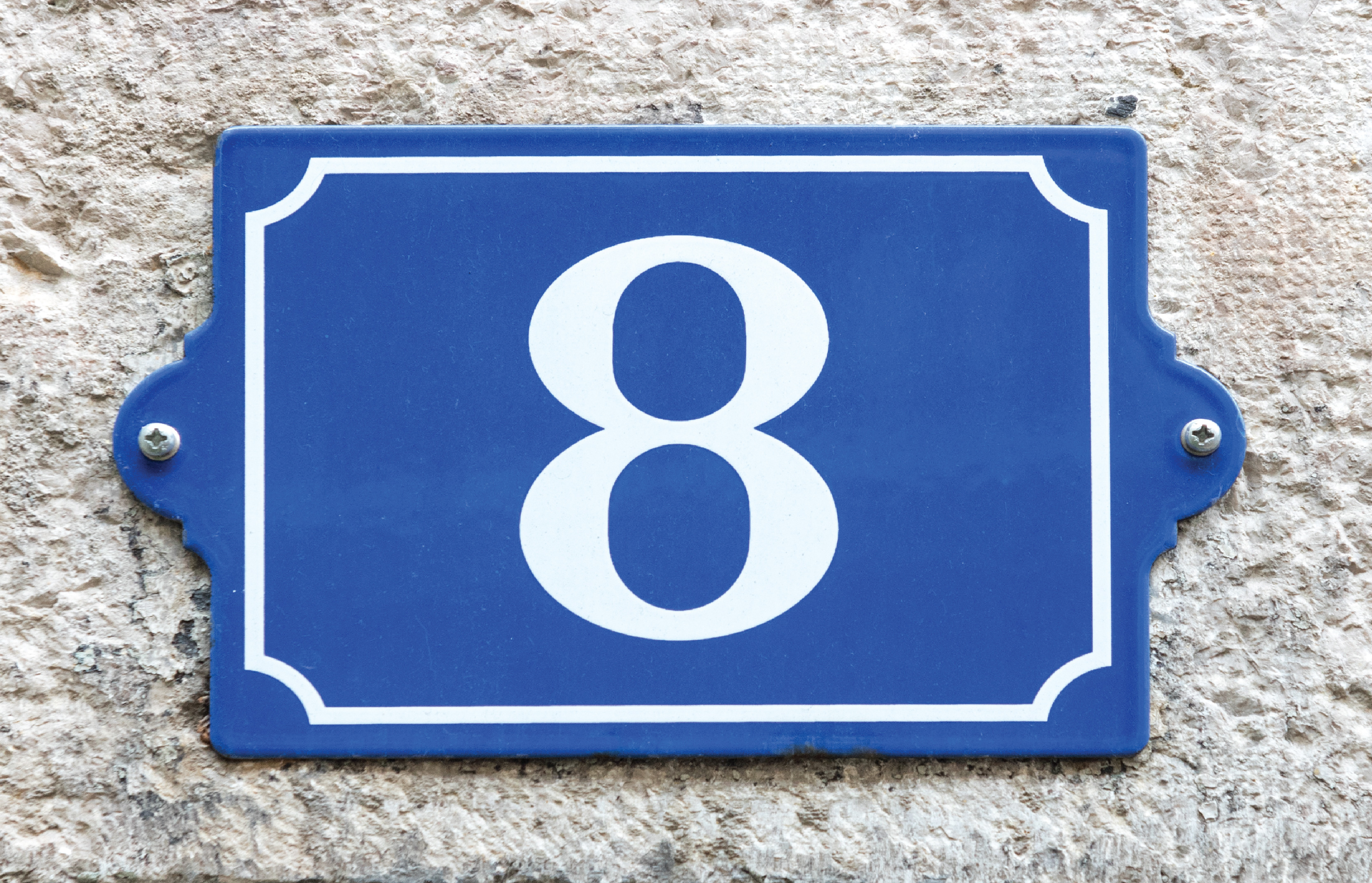 Is Your House Number Visible and Why Does It Matter?