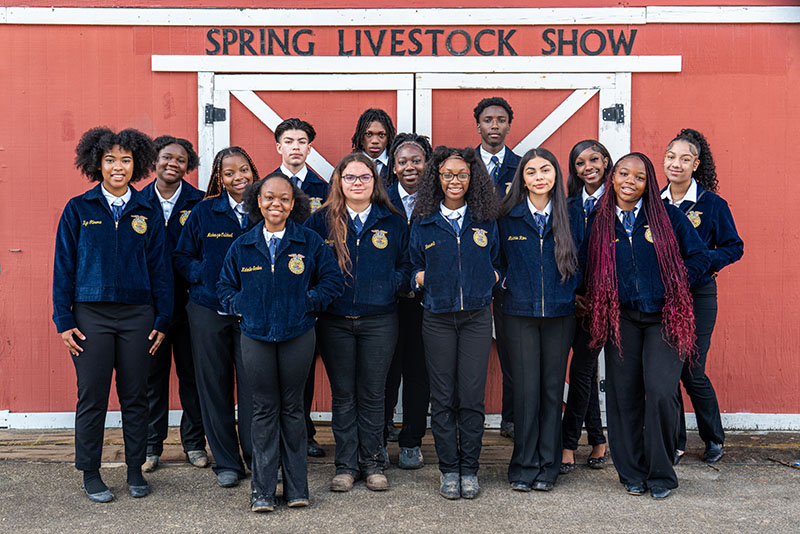Spring ISD Buyers Group Raises Over $20K for 72nd Annual Livestock Show