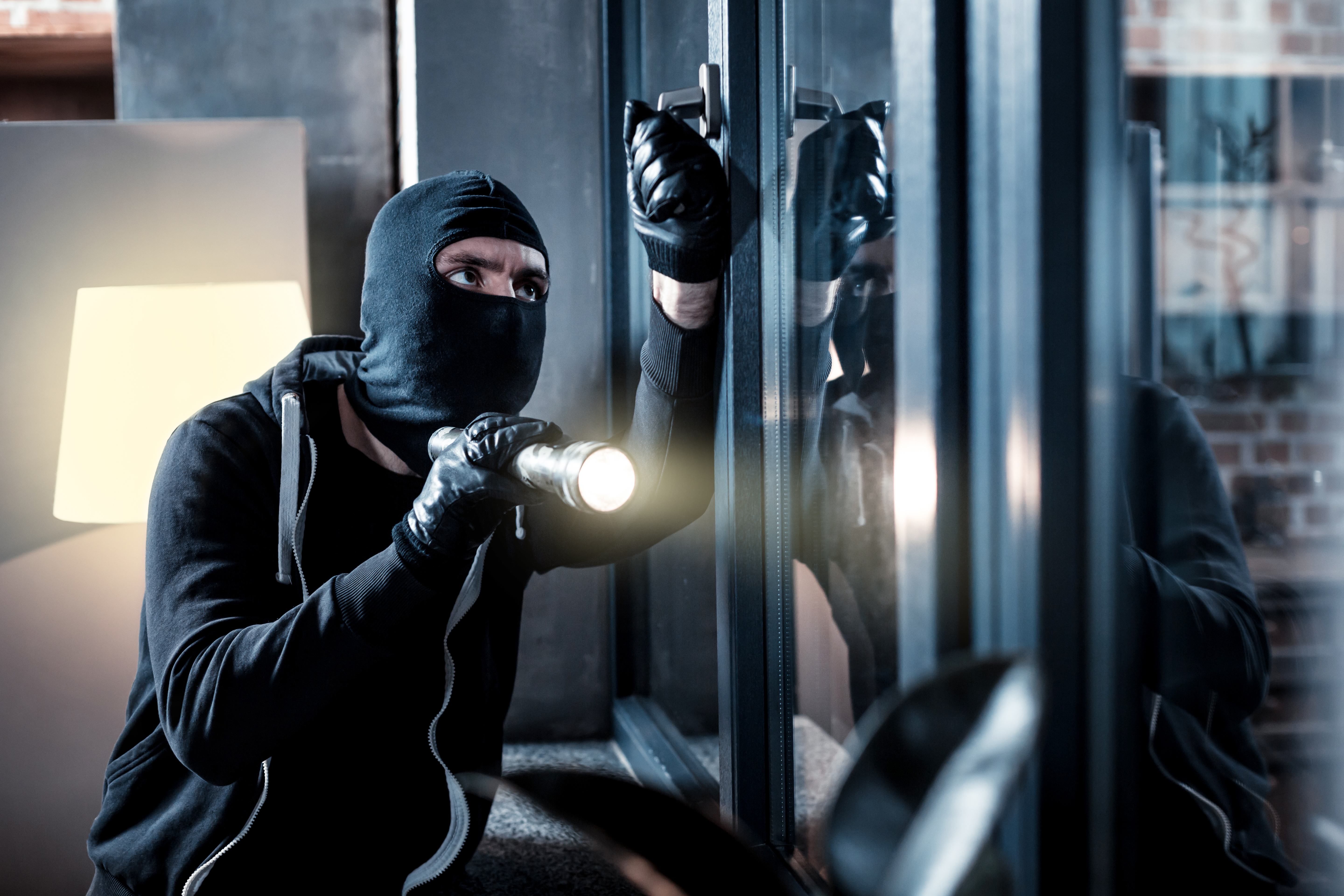 Tips to Reduce Your Risk of Burglary