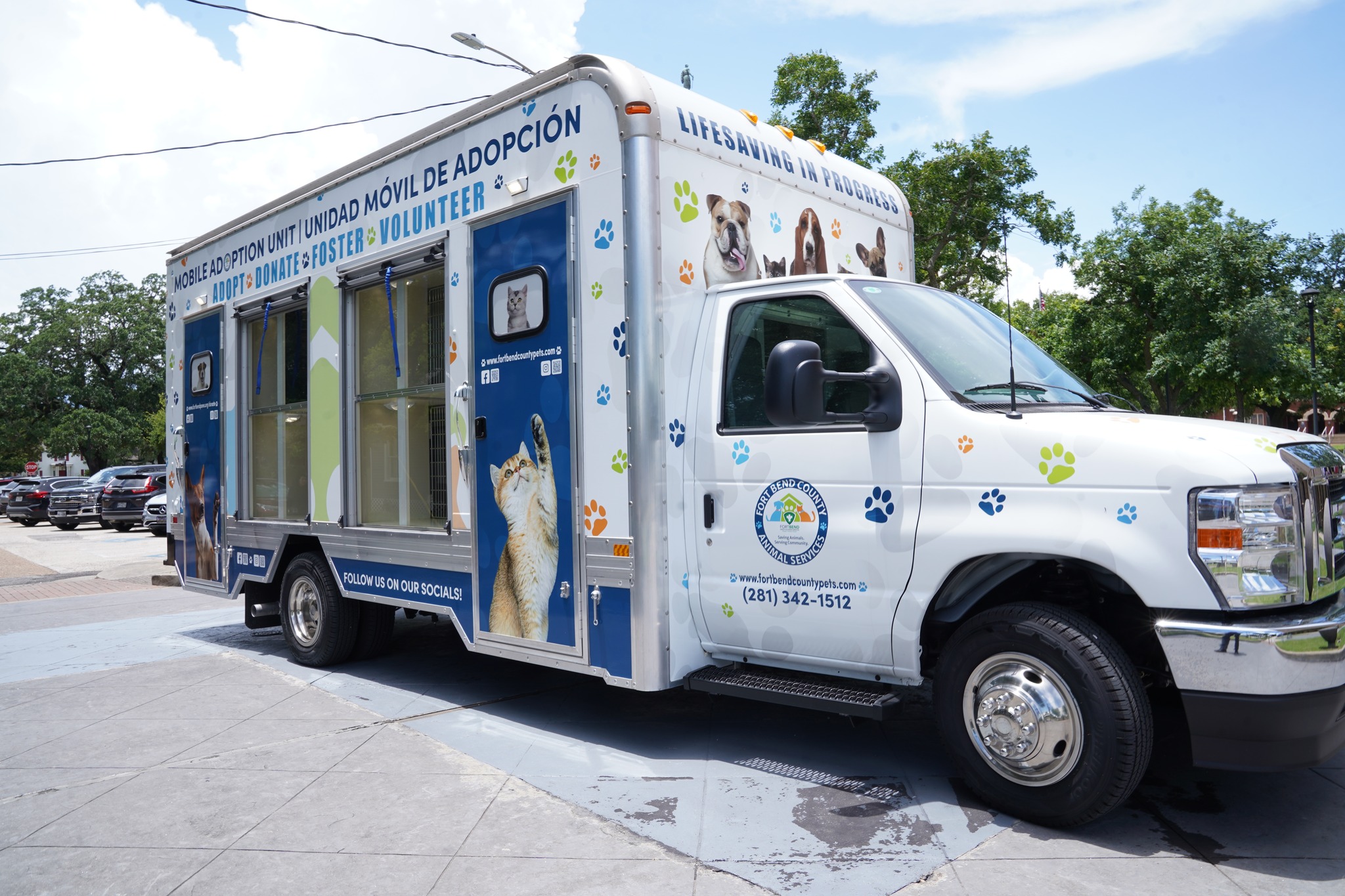 Fort Bend County Rolls Out First Mobile Pet Adoption Unit, Bringing Shelter Pets to the Community