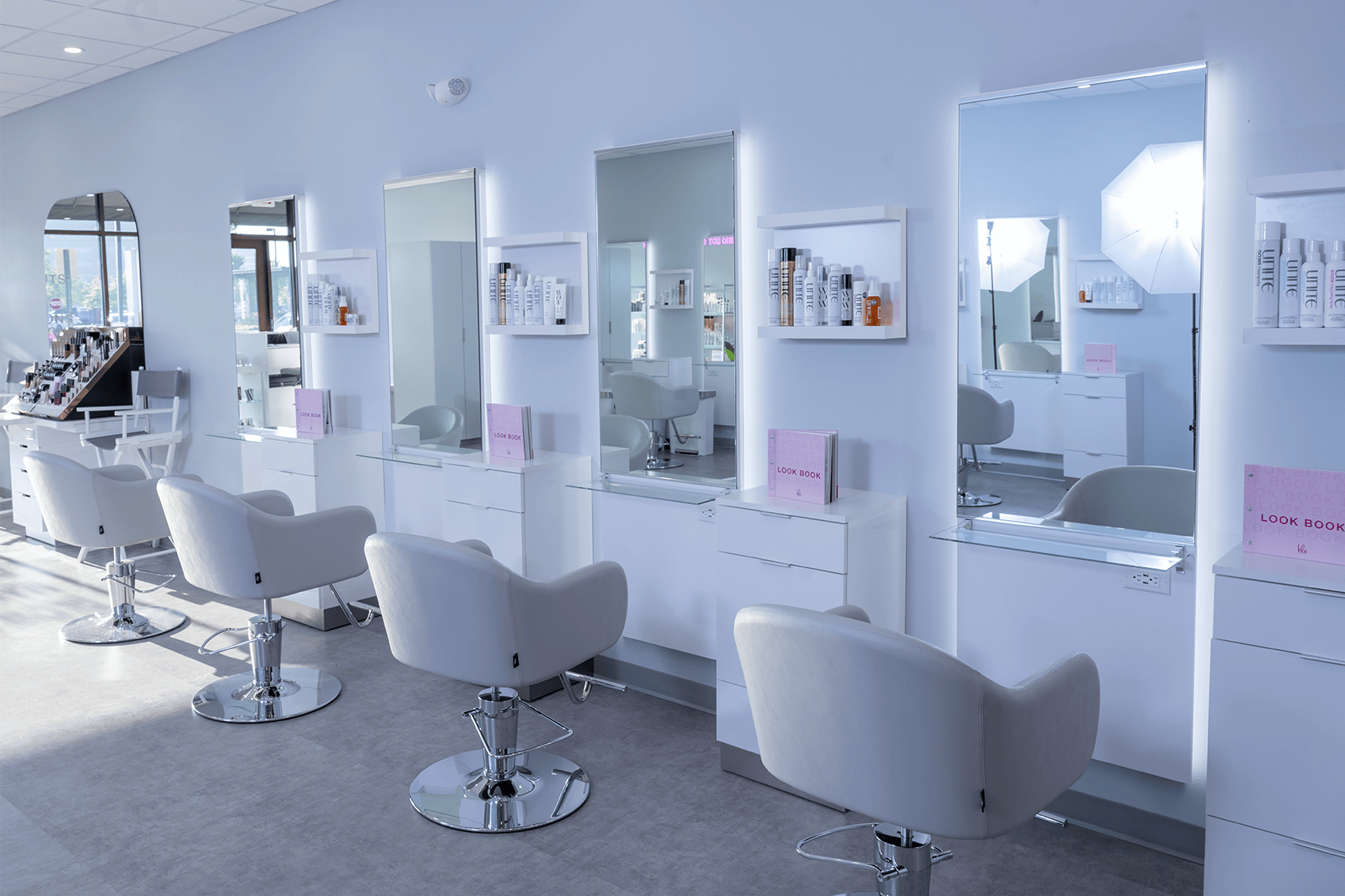 Blo Blow Dry Bar Bringing 'Pink Carpet Treatment' to Katy This Fall