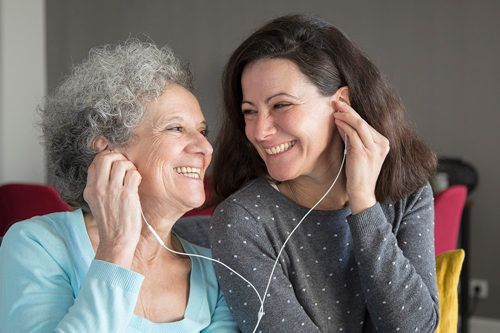 Music and Memory: Cinco Ranch Branch Library Library Hosts Free “Memory Disco” for Alzheimer’s and Dementia Caregivers in Katy