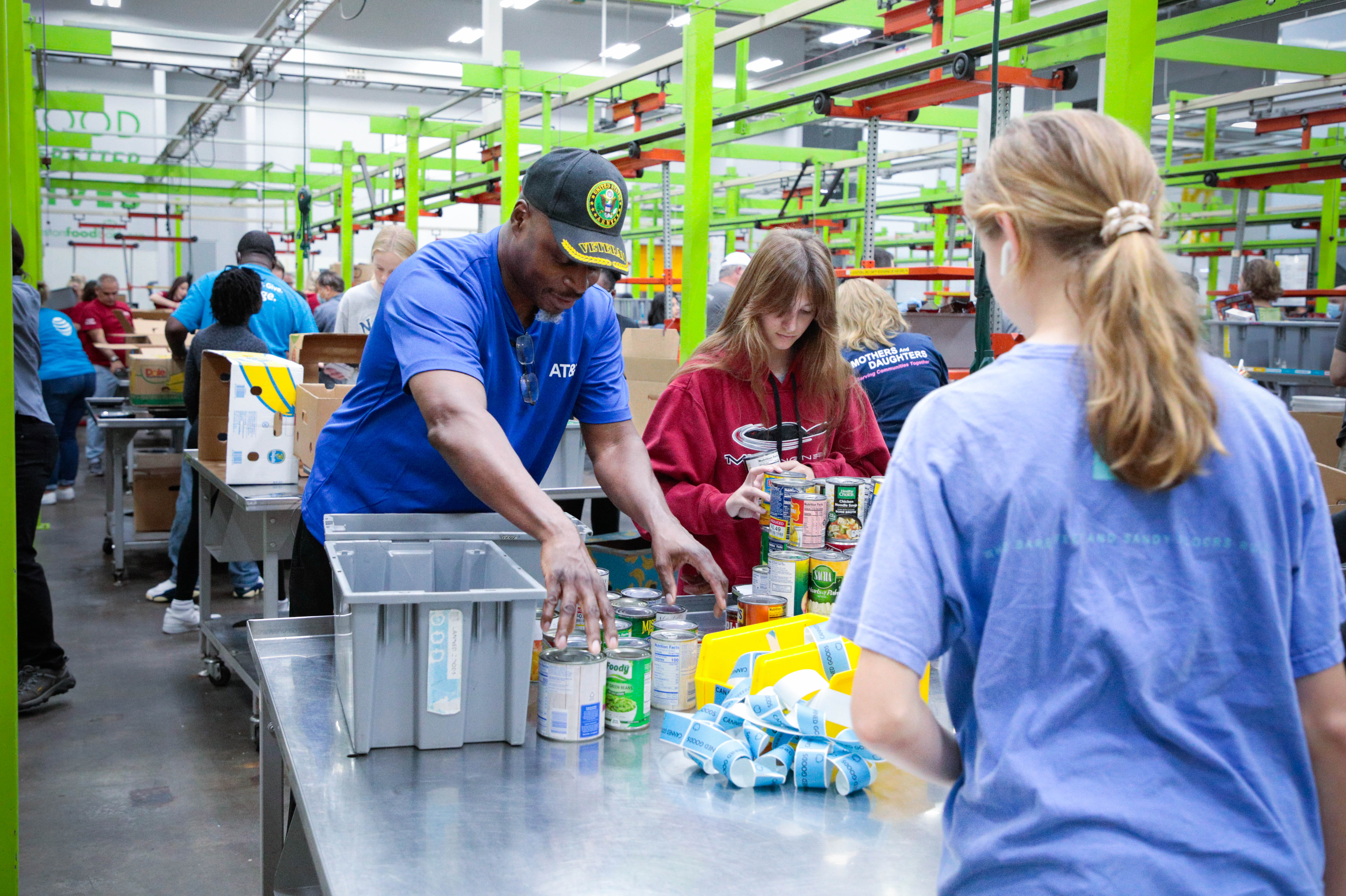 Hunger Action Month 2025: How Houstonians Can Support the Houston Food Bank This September
