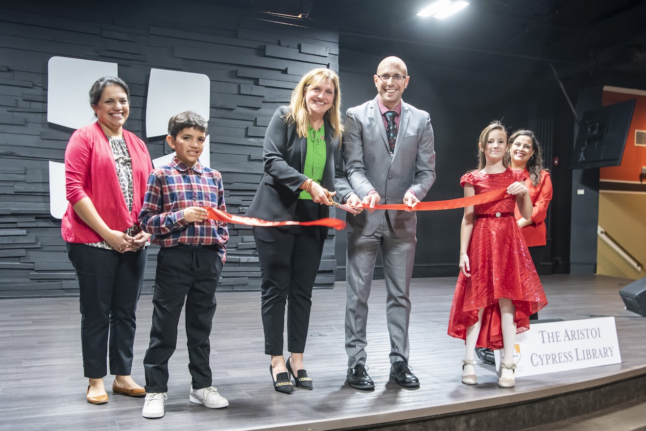 Aristoi Classical Cypress’ Ribbon Cutting for New Library
