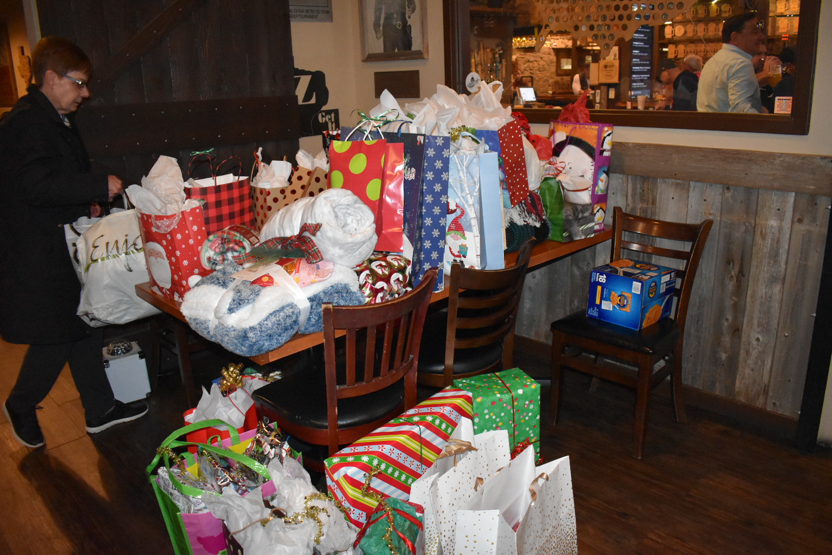 CWC's Gifts for Bear Creek Meals on Wheels