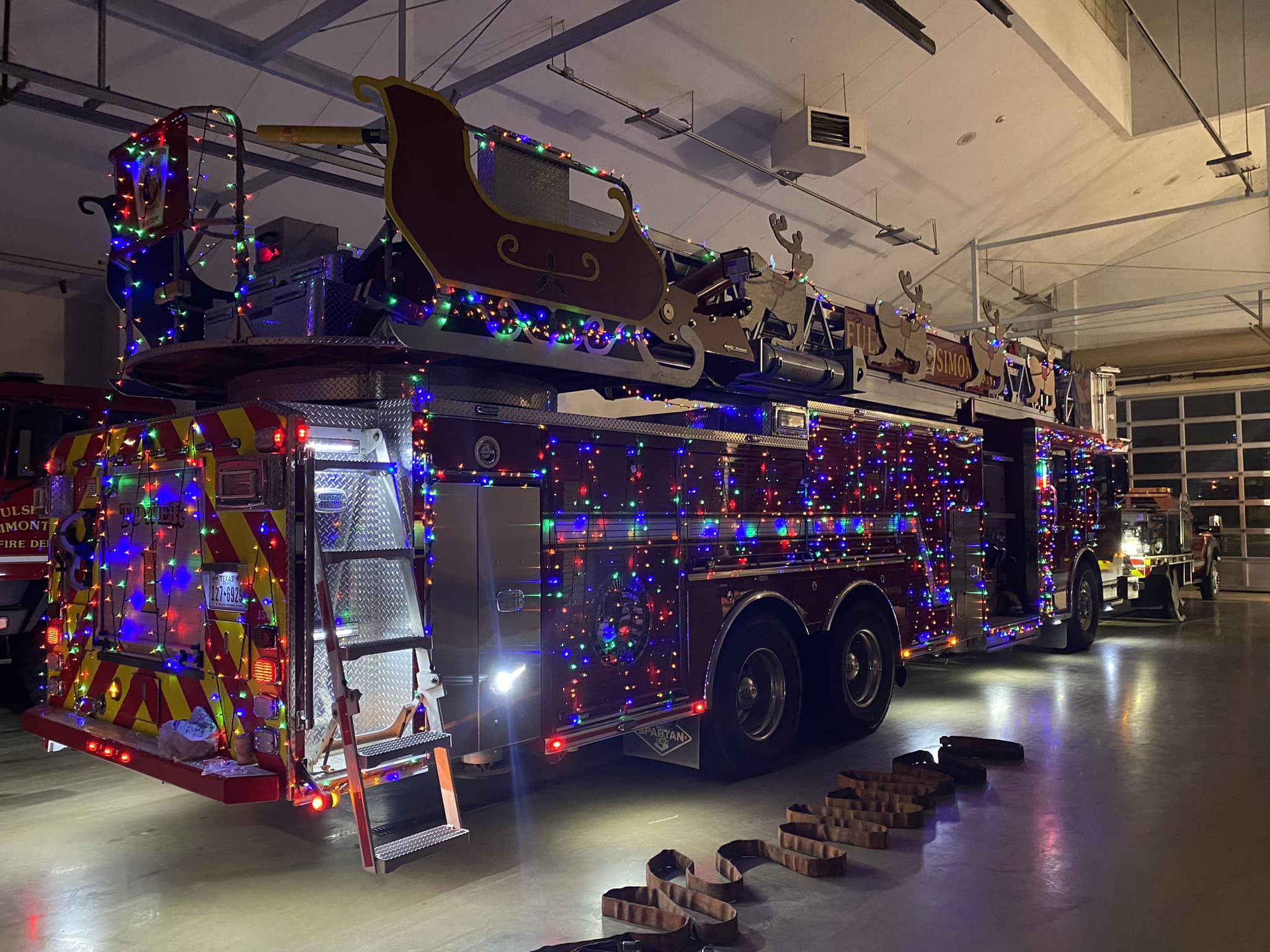 Fulshear Simonton Fire Department to Share Joy of Season with Residents picture image