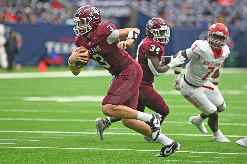 Cy-Fair HS Quarterback Named Top Offensive Player by Touchdown Club of Houston