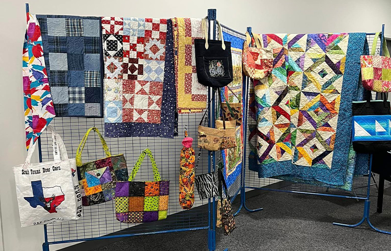 Texas Quilt Shop - Two Chicks Quilting
