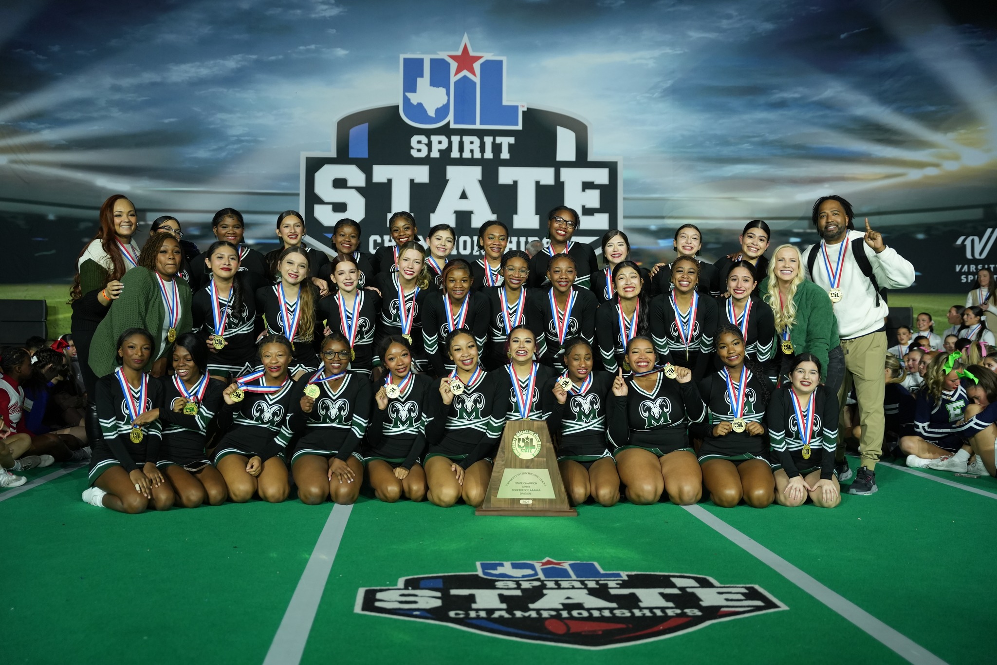 Mayde Creek High School Wins UIL 6A Division I Spirit State Championship