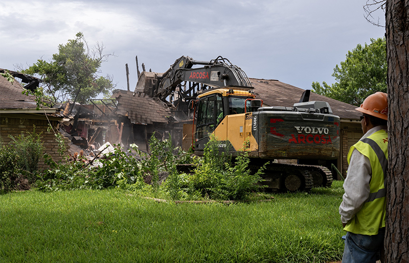 Fire-Damaged Home in Katy’s West Memorial Removed After Harris County Precinct 4 Responds to Resident Complaints