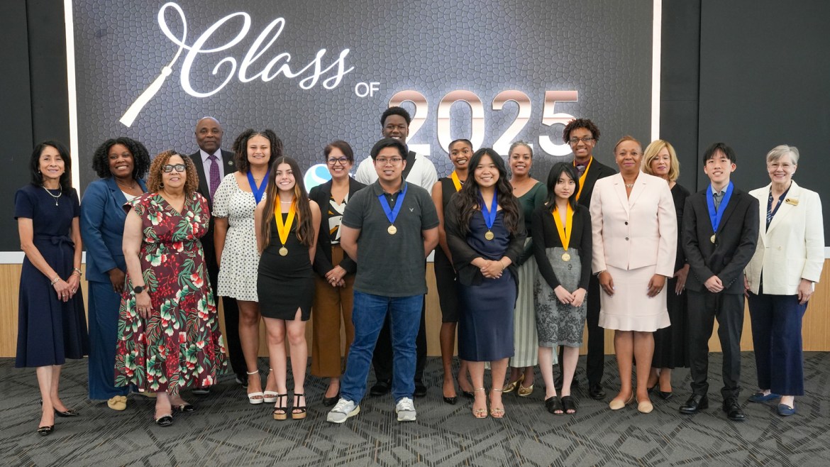 Spring ISD Celebrates Top 2025 Graduates at Heartfelt Valedictorian and Salutatorian Dinner