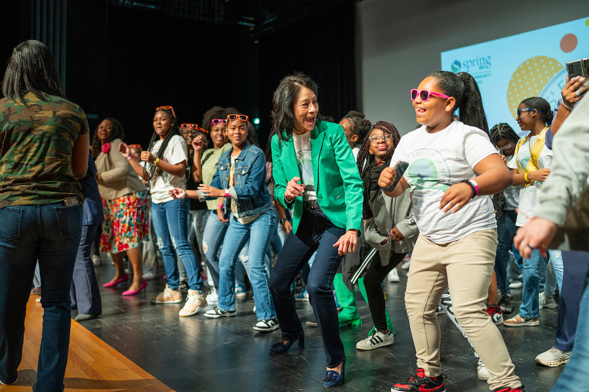 Spring ISD Girls' Leadership Summit Brings Over 400 Students Together for Day of Positive Mentorship
