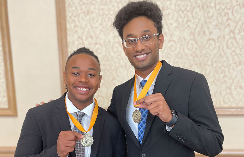 Cy-Woods, Cy-Ridge Students Qualify for Future Business Leaders of America Nationals