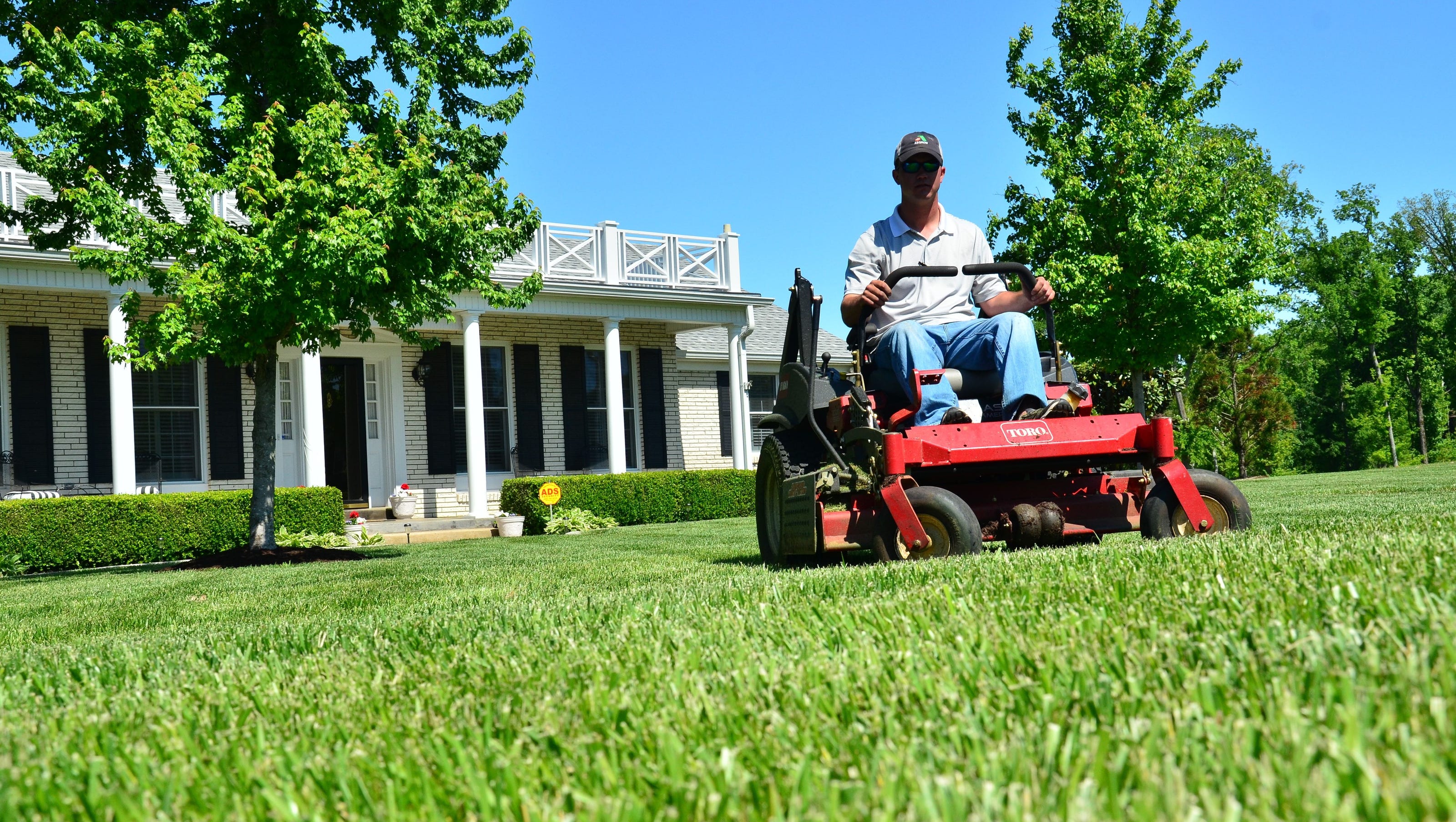 Uber For Lawn Care Service Launches in Cinco Ranch