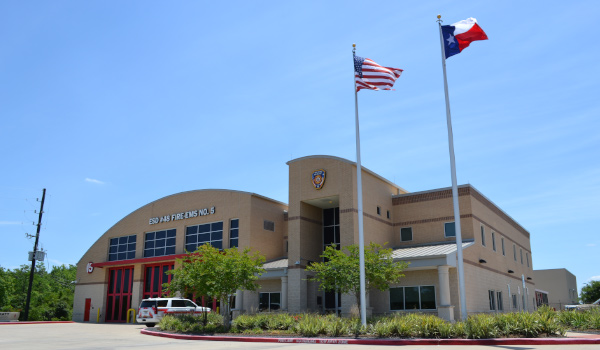 'Stop the Bleed' Blood Drive at HCESD48 in Katy: Free Gifts, Life-Saving Skills, and a Chance to Save Lives