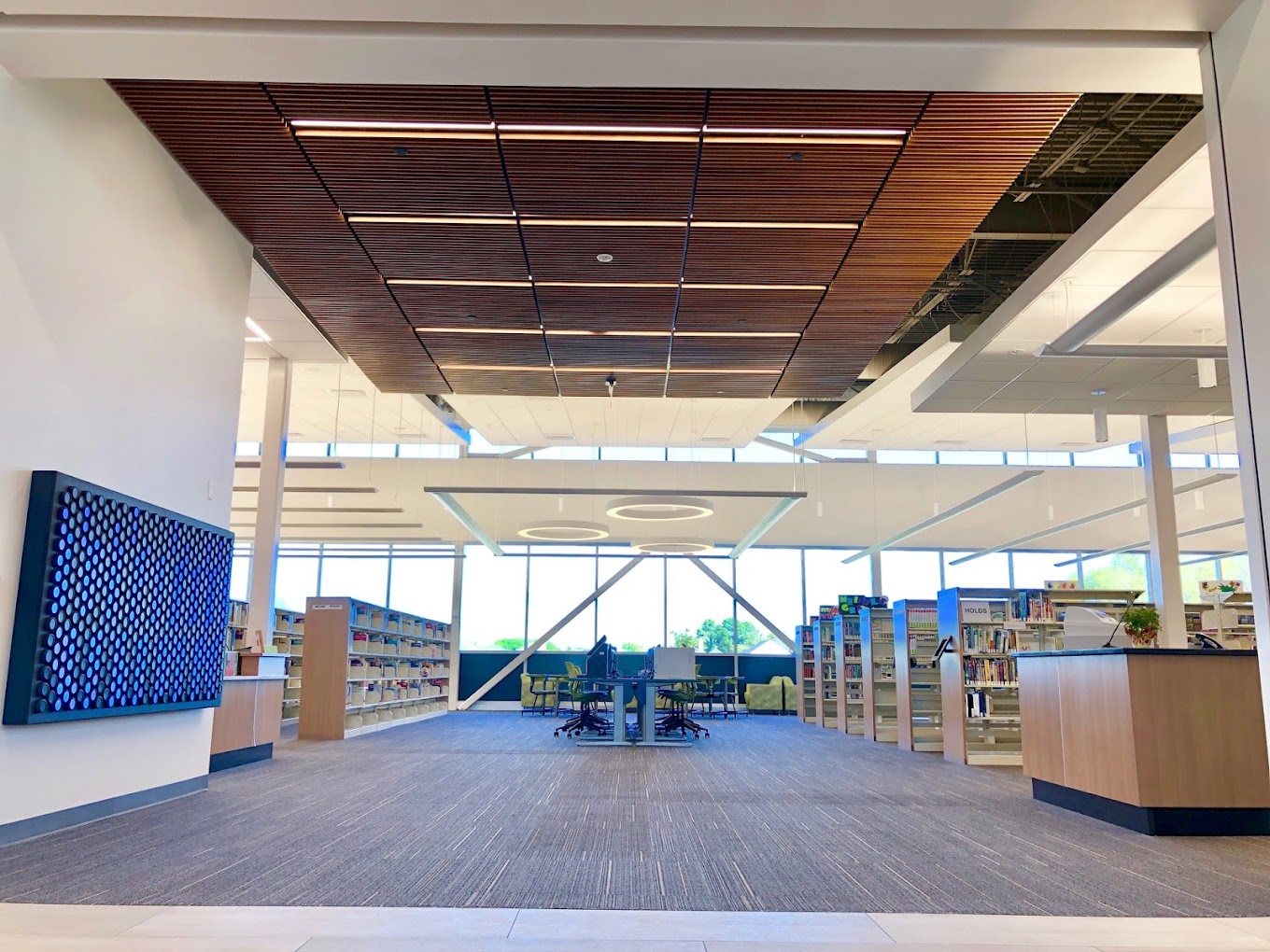 Free Job-Search Workshop at Mission Bend Library Empowers Lakemont Residents with Online Tools