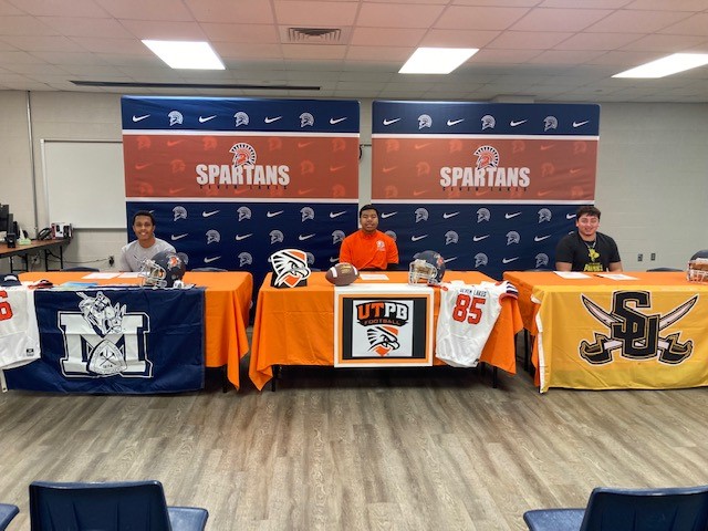 Cinco Ranch/Seven Lakes HS Athletes Sign with Colleges and Universities During National Signing Day