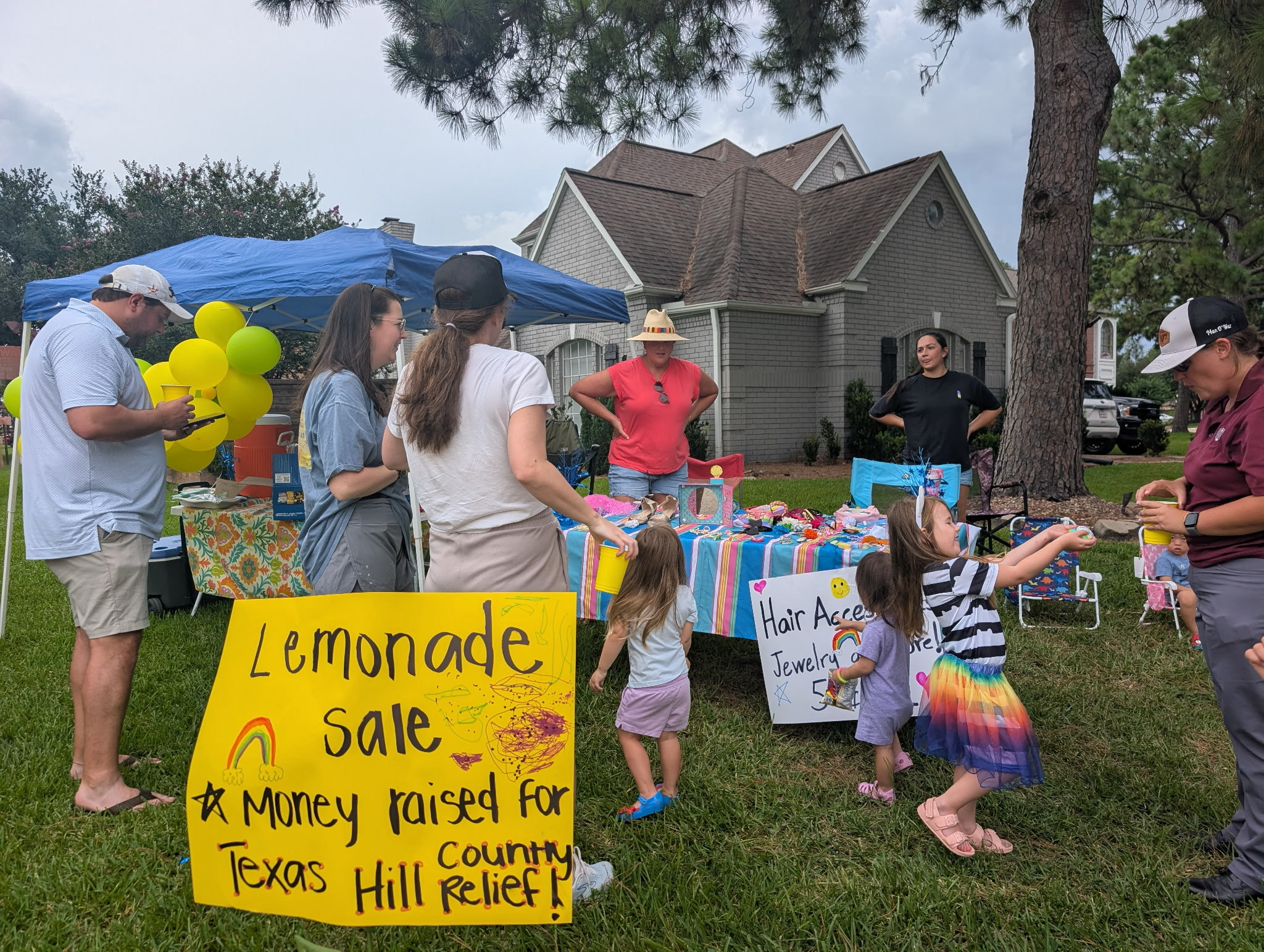 Hearthstone Family Rallies Neighborhood to Help Hill Country Flood Victims with Heartfelt Lemonade Stand Fundraiser