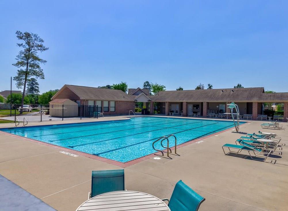 Lakes at NorthPointe Pool & Clubhouse Information